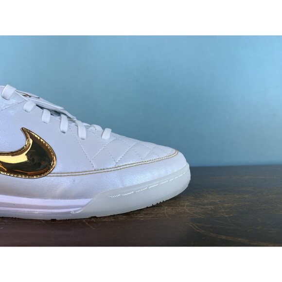 Nike Tiempo Legend SE Ronaldinho Touch of Gold Indoor Men\'s Size 8.5 IF4389-100 main image 4
